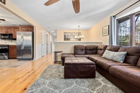9 Searle St, Georgetown, MA 01833 photo 9