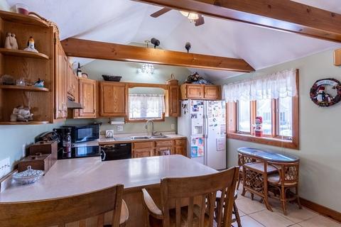 10 Winter St, West Brookfield, MA 01585 photo 5