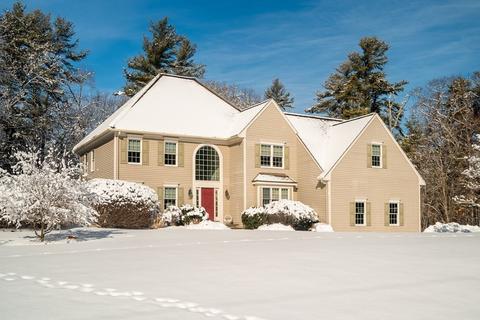 34 Cedarmill Dr, Raynham, MA 02767 photo 2