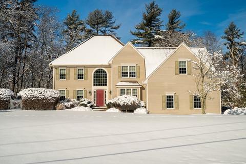 34 Cedarmill Dr, Raynham, MA 02767 photo 1