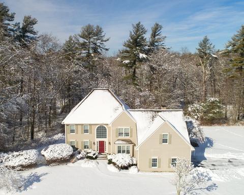 34 Cedarmill Dr, Raynham, MA 02767 photo 5