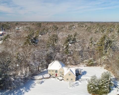 34 Cedarmill Dr, Raynham, MA 02767 photo 3