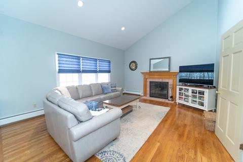 34 Cedarmill Dr, Raynham, MA 02767 photo 16