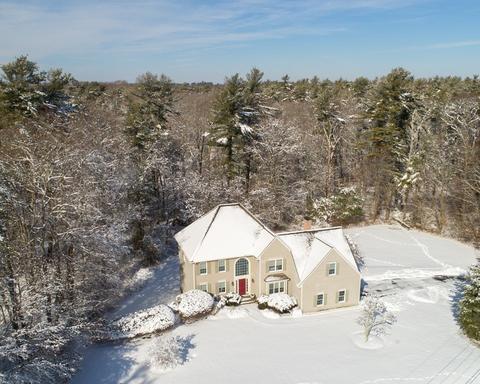 34 Cedarmill Dr, Raynham, MA 02767 photo 4