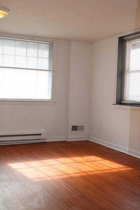 4 East St, Ware, MA 01082 photo 17