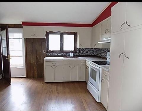 4 East St, Ware, MA 01082 photo 4