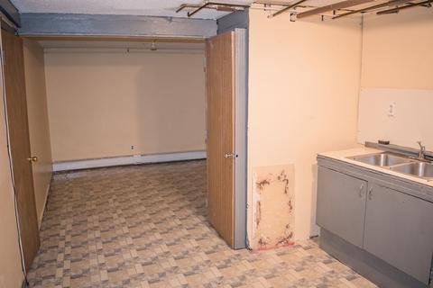 624 Plainfield St, Springfield, MA 01107 photo 17