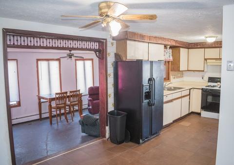 624 Plainfield St, Springfield, MA 01107 photo 8