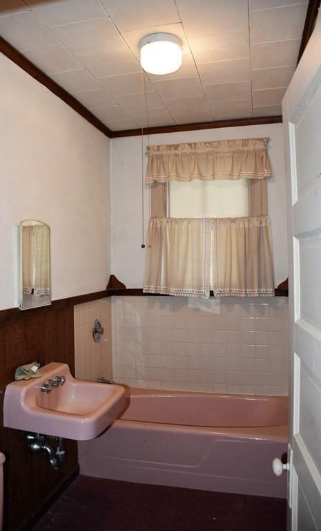 52 Schofield Ave, Dudley, MA 01571 photo 9