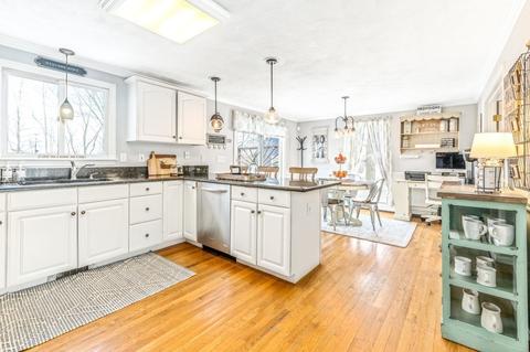 302 Ash St, Reading, MA 01867 photo 8