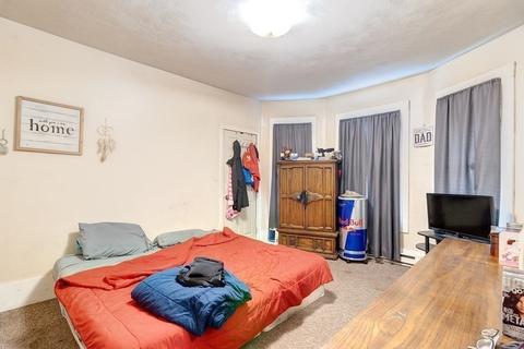33 Cutler St, Worcester, MA 01604 photo 9