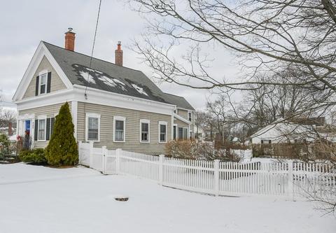 81 Locust St, Danvers, MA 01923 photo 3