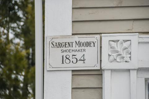 81 Locust St, Danvers, MA 01923 photo 2