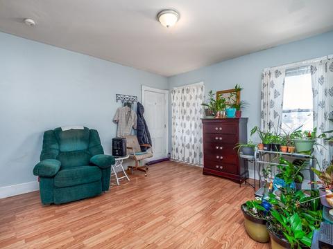 22 Mott St, Worcester, MA 01604 photo 11