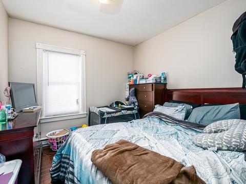 22 Mott St, Worcester, MA 01604 photo 8