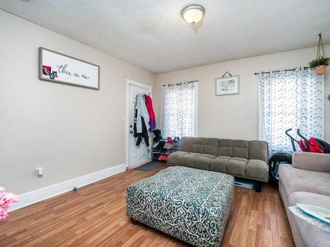 22 Mott St, Worcester, MA 01604 photo 4