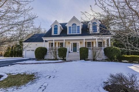 167 Whippoorwill Dr, Raynham, MA 02767 photo 1