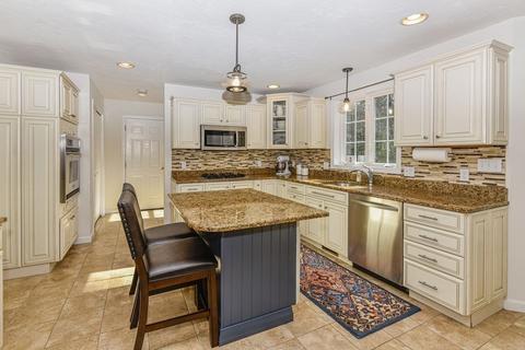 167 Whippoorwill Dr, Raynham, MA 02767 photo 6