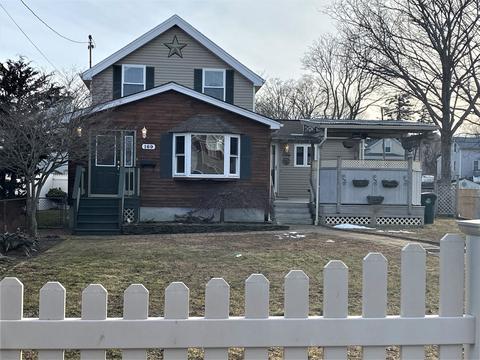 169 Denver St, Fall River, MA 02721 photo 1
