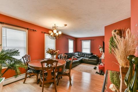 7 Oswald St, Worcester, MA 01607 photo 17