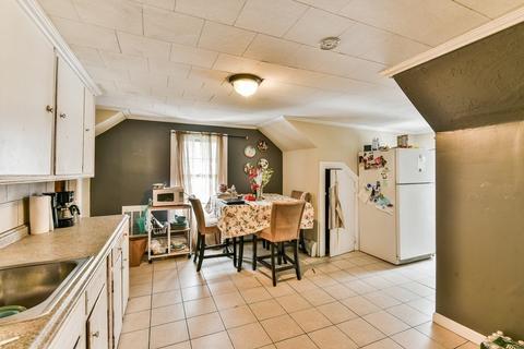 7 Oswald St, Worcester, MA 01607 photo 33