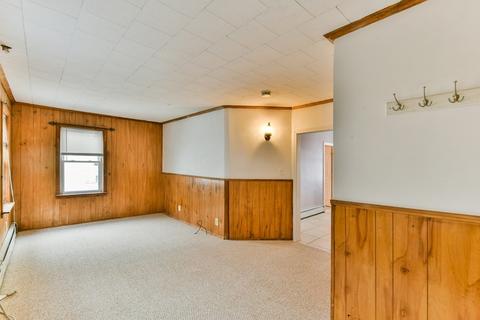 7 Oswald St, Worcester, MA 01607 photo 6