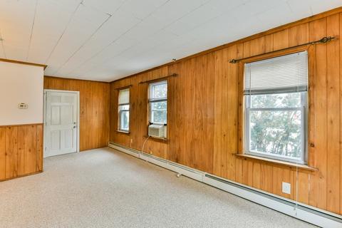 7 Oswald St, Worcester, MA 01607 photo 8