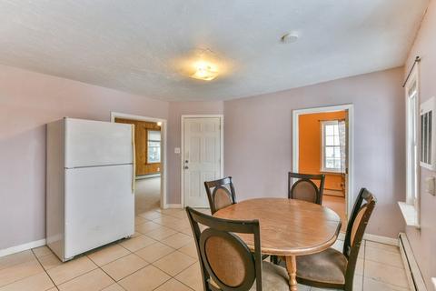 7 Oswald St, Worcester, MA 01607 photo 11