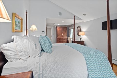6 Bishops Ln, Hingham, MA 02043 photo 12