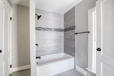 175 Saint James Ave, Springfield, MA 01109 photo 16