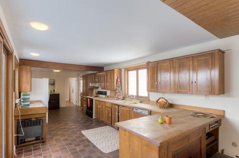2 Colonial Rd, Auburn, MA 01501 photo 9