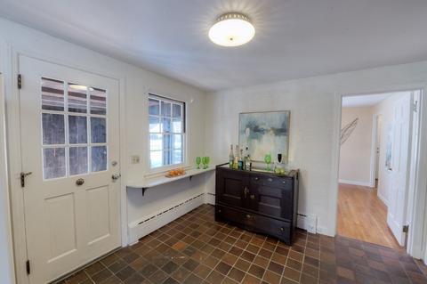 2 Colonial Rd, Auburn, MA 01501 photo 12