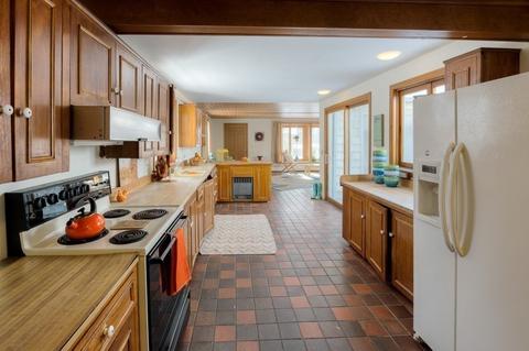 2 Colonial Rd, Auburn, MA 01501 photo 3