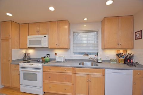 18 Beech St #A, Walpole, MA 02032 photo 7