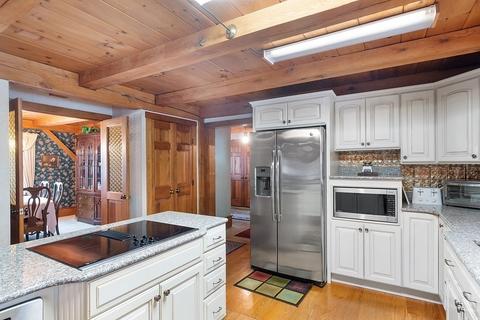 97 Tuttle Rd, Sterling, MA 01564 photo 9