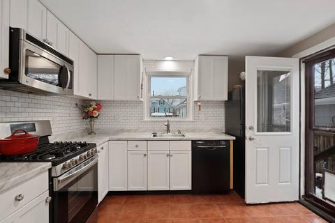 146 Riverside Dr, Dedham, MA 02026 photo 6