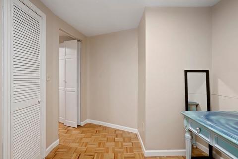 146 Riverside Dr, Dedham, MA 02026 photo 27