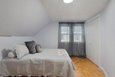 146 Riverside Dr, Dedham, MA 02026 photo 23
