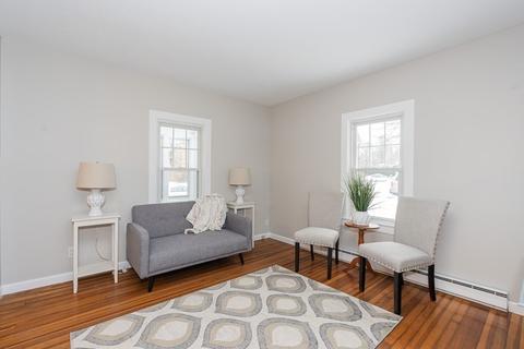 158 Parkerview St, Springfield, MA 01129 photo 9