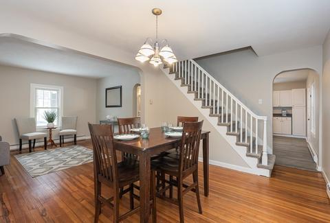 158 Parkerview St, Springfield, MA 01129 photo 5