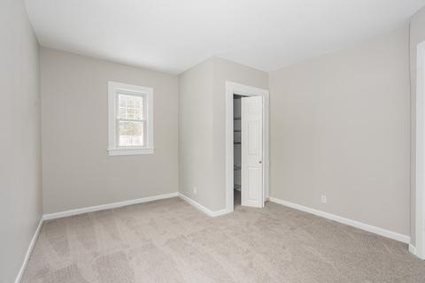 158 Parkerview St, Springfield, MA 01129 photo 15
