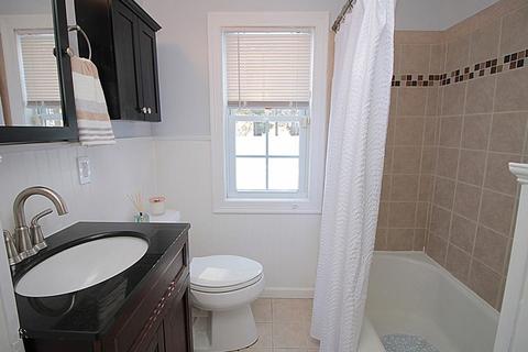 55 Westbrook Dr, Springfield, MA 01129 photo 16