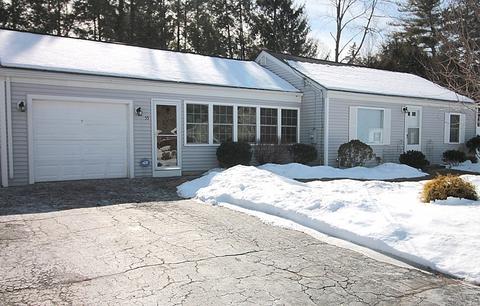 55 Westbrook Dr, Springfield, MA 01129 photo 3