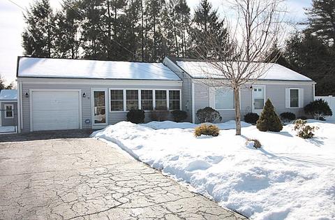 55 Westbrook Dr, Springfield, MA 01129 photo 1
