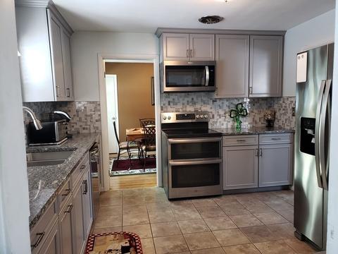57 Sonia St, Springfield, MA 01119 photo 2