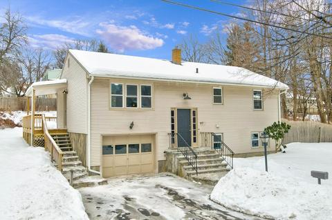 67 Harold St, Worcester, MA 01604 photo 2