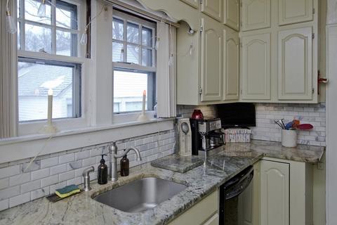 44 Texel Dr, Springfield, MA 01108 photo 5
