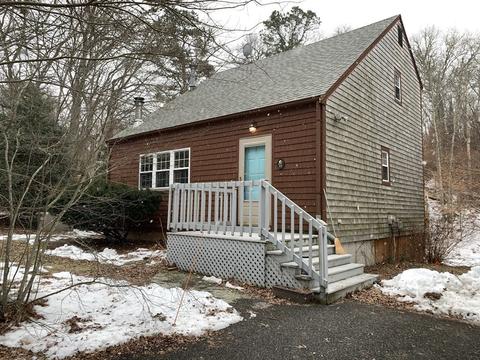 62 Deerfield Rd, Mashpee, MA 02649 photo 1