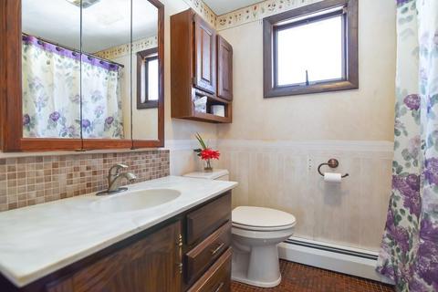 52 Kerry Dr, Springfield, MA 01118 photo 17
