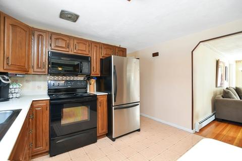 52 Kerry Dr, Springfield, MA 01118 photo 11
